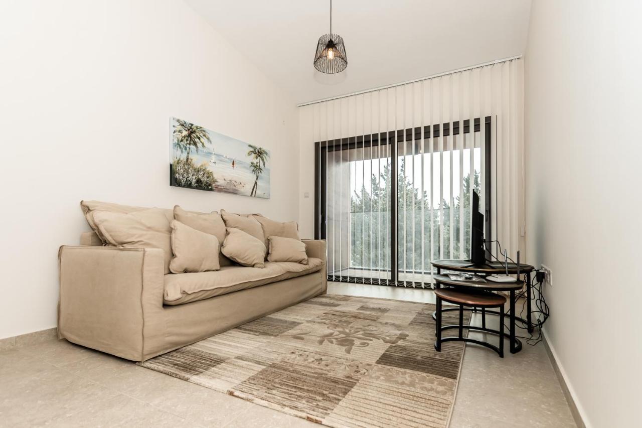 Апартаменты Silver House Boutique Пафос Экстерьер фото